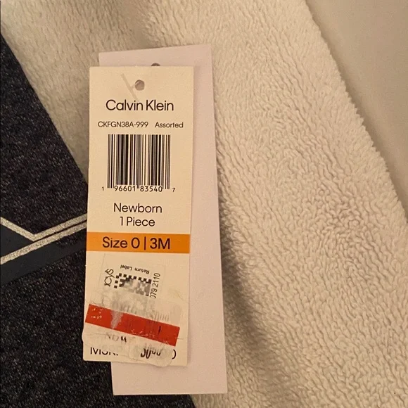 Calvin Klein Charcoal Hooded Baby Onesie…size 0-3 months - Picture 5 of 5